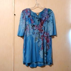 Butterfly applique blue floral blouse
